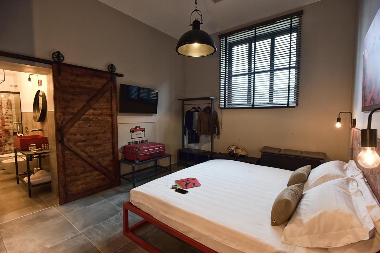 Garage47 Storica Officina Meccanica Loft B&B In 皮恩扎 外观 照片